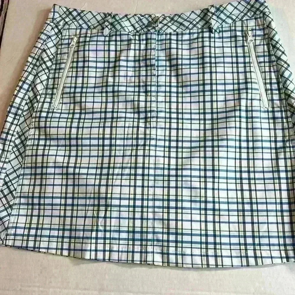 Nivo by Lanctot Golf Skirt with under shorts yellow and blue plaid size 10 skort